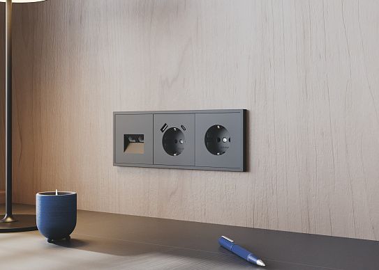 Рамка пластиковая VOLTUM S70 на 3 поста, (графит)