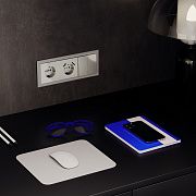Накладка для розетки с заземлением и защитными шторками, с USB A+A, S70 (шелк)